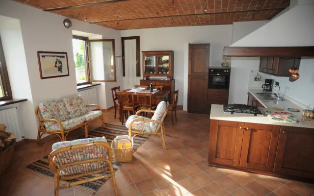 Cà dra Topia (Pergola House): Charme und atemberaubende Aussicht.
