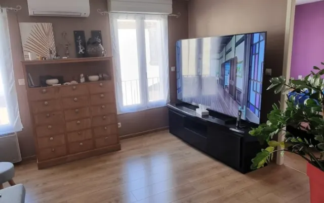 65m2 klimatisierte Wohnung trkl in einem kleinen Dorf im Süden.