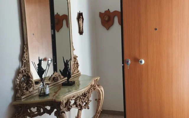 apartment in villa surrounded by greenery a few meters from the beach