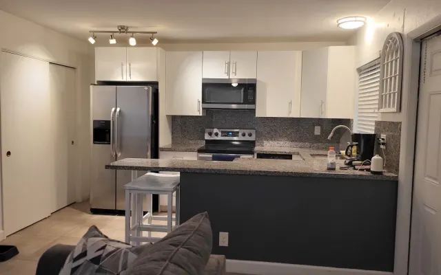 Duplex Oasis near wilton manors