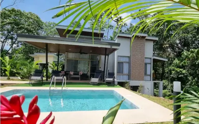 Villas Töcu-Casa Perezoso ist eine schöne Villa mit privatem Pool.
