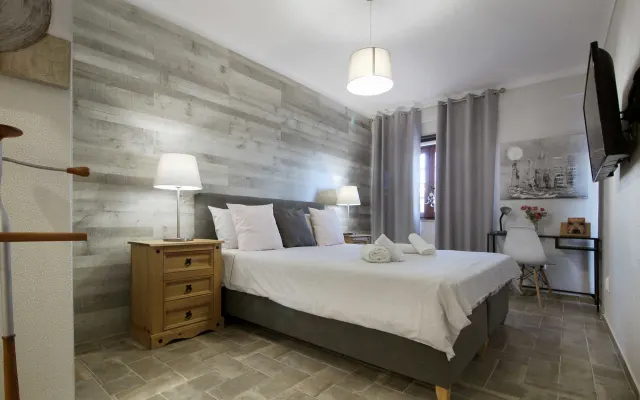 Marvin apartment located 500m from the beach.