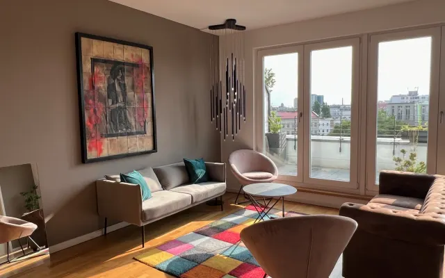 We are renting our apartment for the CSD weekend in Berlin.