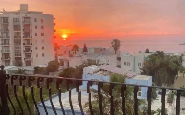 Lovely apartment next to the beach