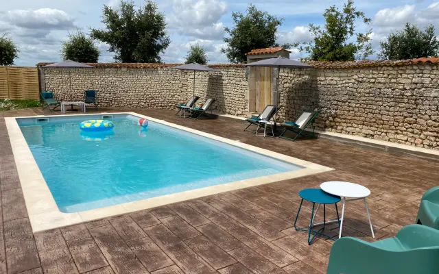Large capacity gîte in the heart of Grande Champagne - Charente