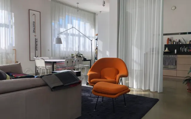 Spacious loft close to the center