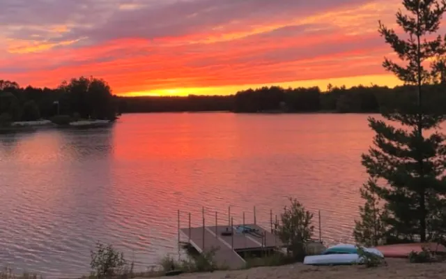 Associazione privata di lago a 20 minuti a sud di Traverse City...