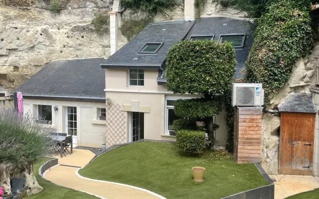 Höhlenwohnung an mein Wohnhaus angebaut
