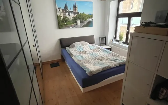 Habitación con cama de agua en la hermosa zona sur de la ciudad