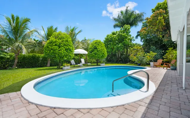 Beautiful Boutique Home with Pool