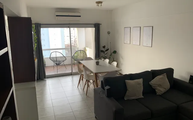 Belo apartamento no centro da cidade, muito confortável e luminoso.