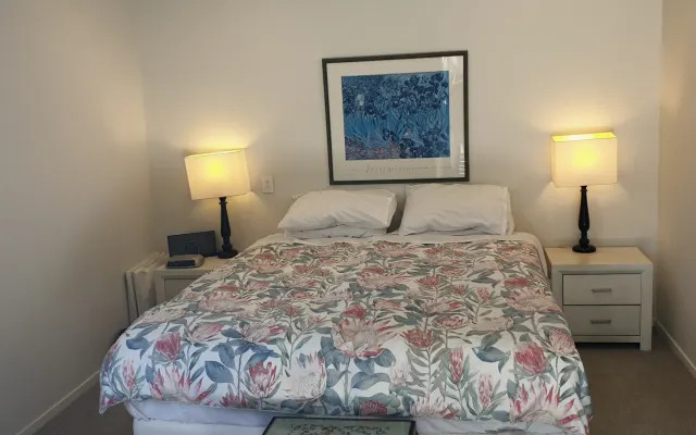 lakeview house just mins from Taupo central with very comfortable room