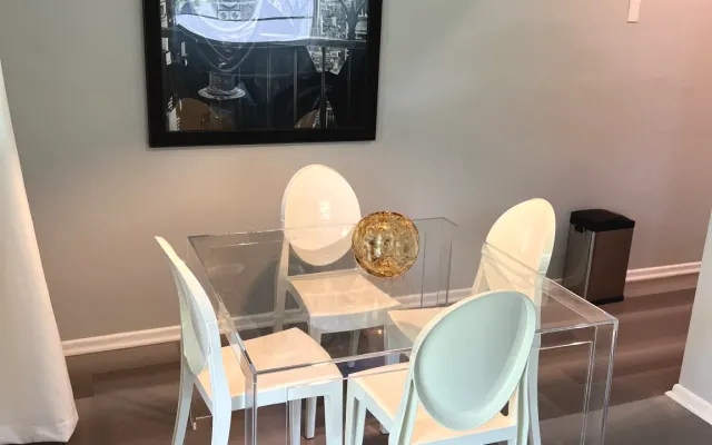 Casa de hóspedes deslumbrante!!! Wi-Fi, TV por cabo e estacionamento...