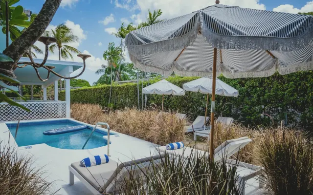 Stilvolle Villa mit drei Schlafzimmern und Pool in Holetown, Barbados