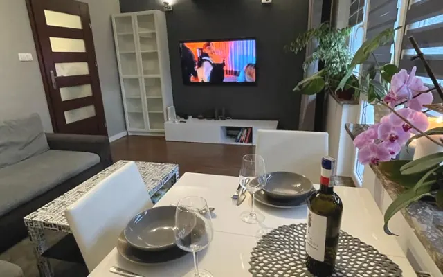 Apartament in der Nähe des Flughafens mit Klimaanlage