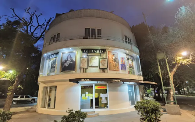 Boutique Aparthotel in Condesa with Art Gallery.