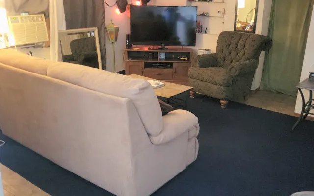 casa muy comoda homie.. relajate en paz..