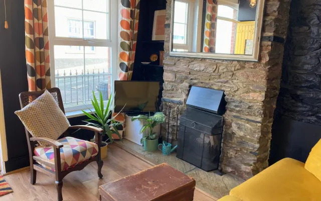 Casa de campo com carácter para cães no coração de Brixham
