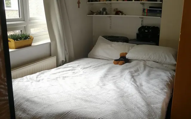 beautiful apartment near Kensington Garden