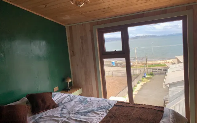 Schönes Dreibettzimmer im Zentrum von Ancud mit Meerblick