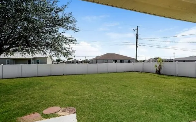 Hermosa Casa en la esquina de la Ciudad