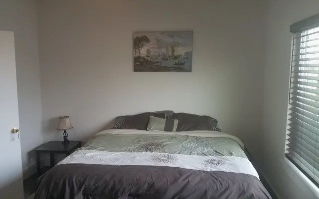 Quarto de dormir perto do centro da cidade