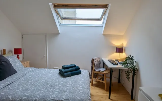 quarto duplo acolhedor na cidade!