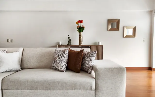 2,150 sq ft | Stilvoll & geräumig apt. in Chacarilla