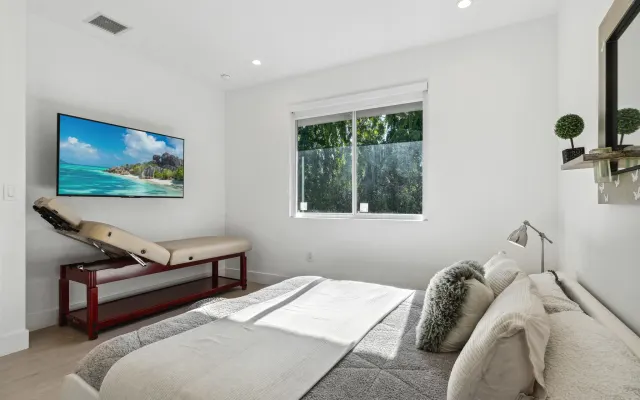 Gables, Dream Haven 3/3, pool