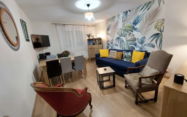 Bel appartement résidence sécurisée proche des lieux à visiter