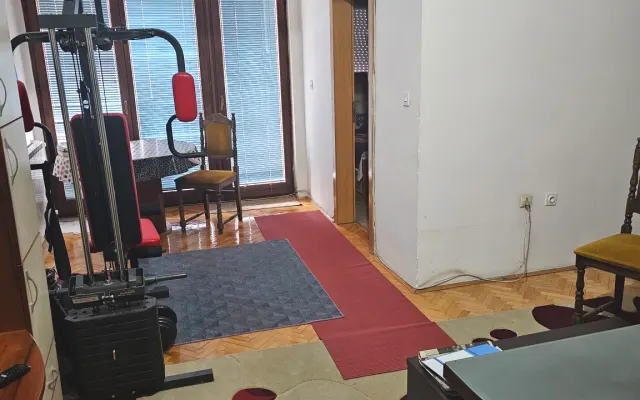 GOOD NICE FLAT NEAR CITY MALL NEAR RIVER VARDAR AND 2.5 KM OF CENTER