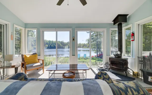  Mt. Maplewood Lake House 4BR/2.5BA Lake Front Home Spiele, Kinder...