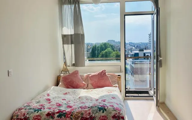 Quarto privado em skyline retreat- Louise