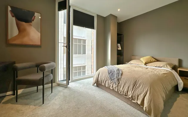 Bedroom with en-suite in the very center of Manchester