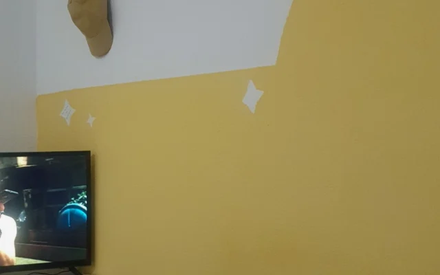 Quarto para alugar para 4 pessoas, com 2 camas de casal e ar...