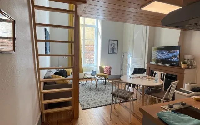Bel appartement dans la vieille ville de Lyon !