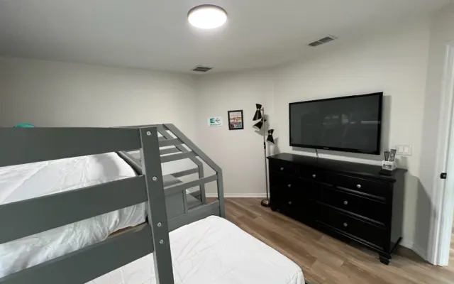 Boutique-Style Gay Men's Guesthouse (Bdrm #6- Bed#1)
