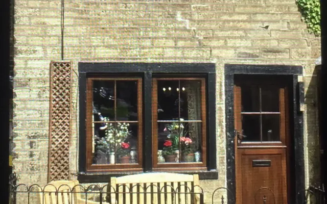 Beautiful, quaint cottage in Brontë country