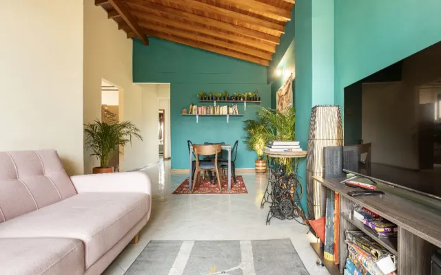 Nice Private Room in Medellín's Best Location