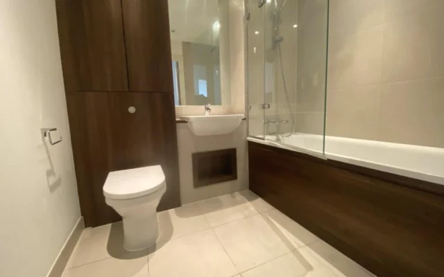 O quarto extra é espaçoso, está decorado com bom gosto e foi concebido