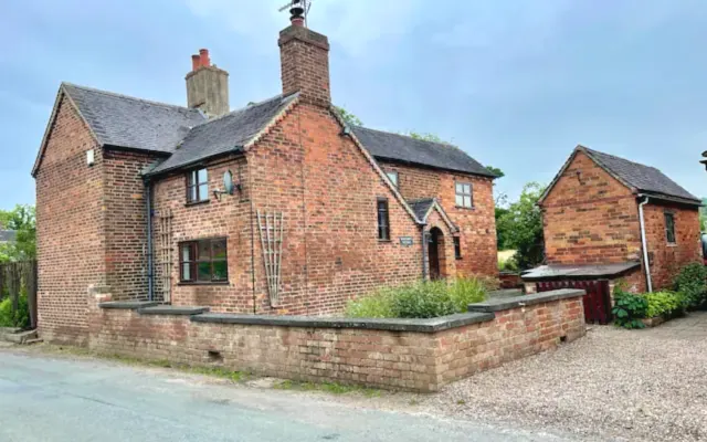 Landhaus mit 5 Schlafzimmern, Whirlpools, Hoar Cross, Staffordshire