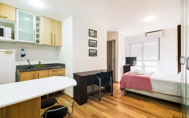Apt próx a Av Paulista c/varanda e vista 136SHBC