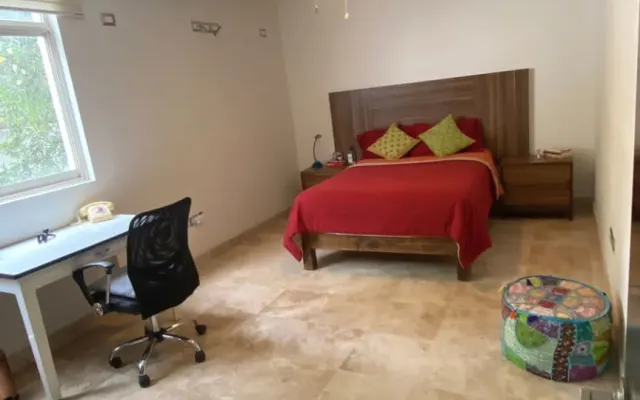 Comfortable PRIVATE room in Col. Americana. Ideal to be in Guadalajara
