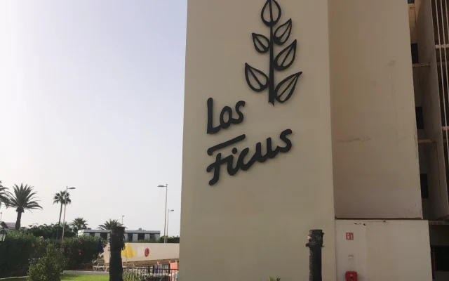 Camera privata a Playa del Ingles in un complesso tranquillo e sicuro.