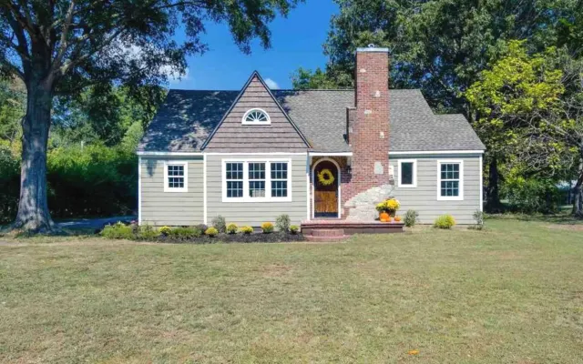 Southern Grace Guest House
Entire home in Huntingdon!
