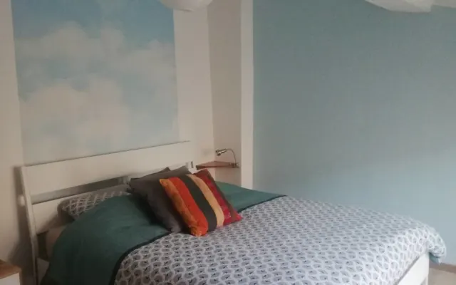 Beau duplex climatisé à 10 mn à pied des arènes