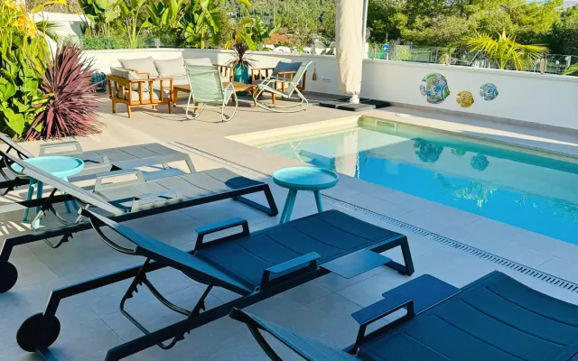 Gay B&B Zimmer mit eigenem Bad in einem Haus mit Pool