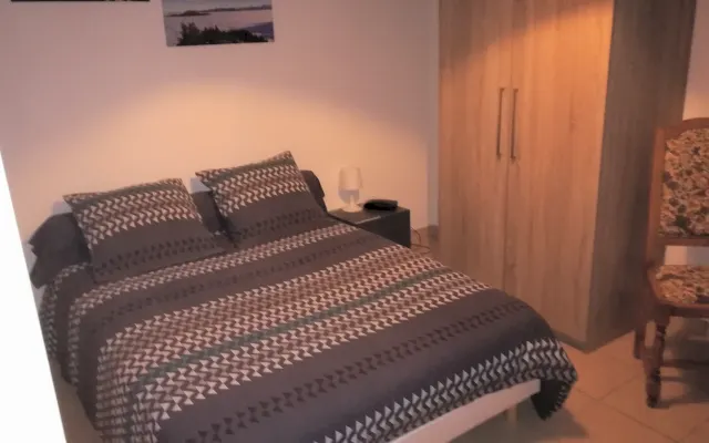private, quiet room in shared apartment