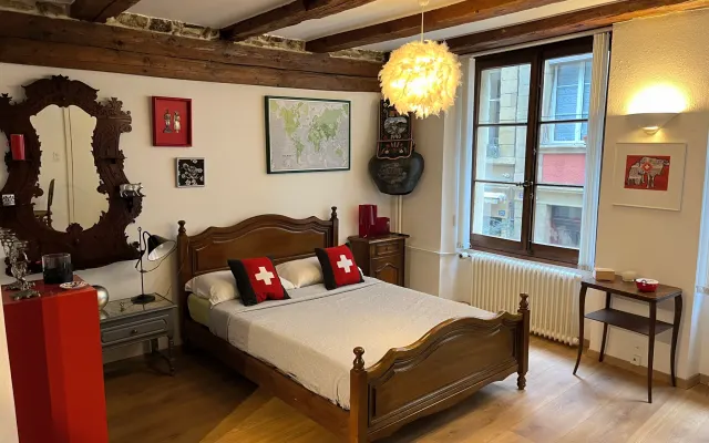 Studio Suisse au cœur de Neuchâtel