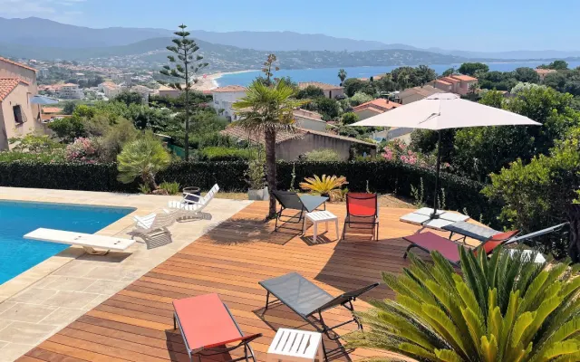 Villa Thamyris - Suite HADRIEN: enjoy the charms of Corsica!